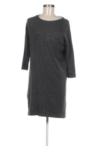 Рокля Vero Moda, Размер M, Цвят Сив, Цена 8,18 €