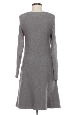 Рокля Vero Moda, Размер M, Цвят Сив, Цена 2,04 €