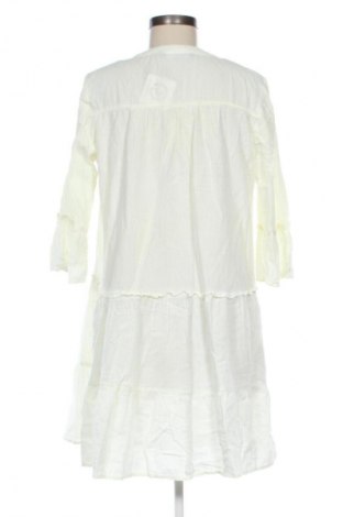 Рокля Vero Moda, Размер L, Цвят Жълт, Цена 6,13 €