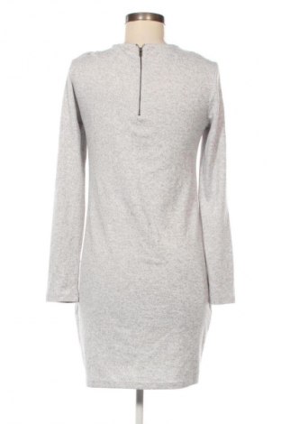 Šaty  Vero Moda, Velikost S, Barva Šedá, Cena  49,00 Kč