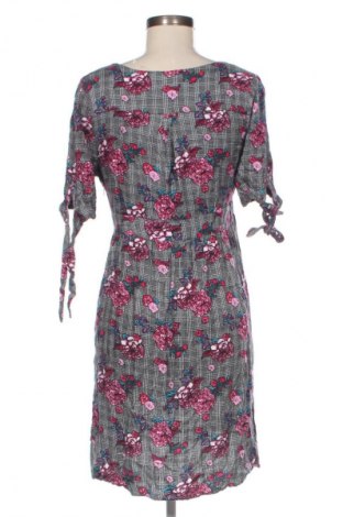 Kleid Women, Größe M, Farbe Mehrfarbig, Preis 9,99 €