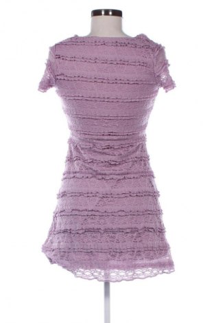 Kleid Wow, Größe S, Farbe Lila, Preis 2,99 €