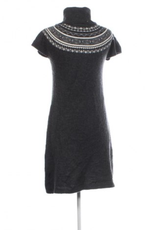 Рокля Yessica, Размер M, Цвят Многоцветен, Цена 6,64 €