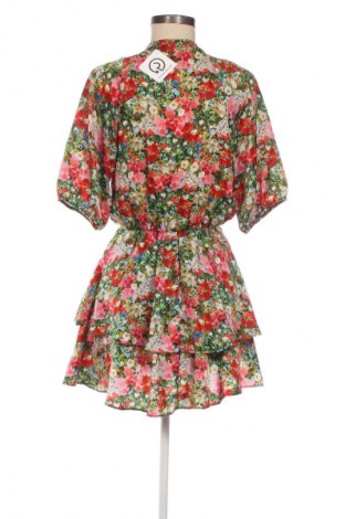 Рокля Zara, Размер S, Цвят Многоцветен, Цена 5,62 €