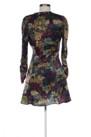 Kleid Zara, Größe XS, Farbe Mehrfarbig, Preis 15,53 €