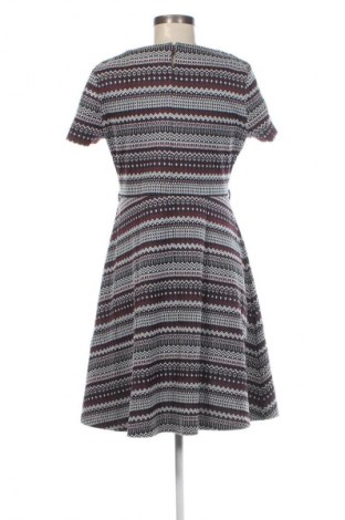 Sukienka Zero, Rozmiar M, Kolor Kolorowy, Cena 15,99 zł