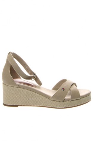 Sandalen Tommy Hilfiger, Größe 38, Farbe Beige, Preis € 90,99, #134400894