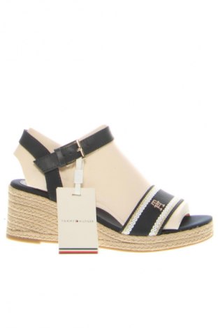 Сандали Tommy Hilfiger, Размер 38, Цвят Многоцветен, Цена 70,55 €, #134405940