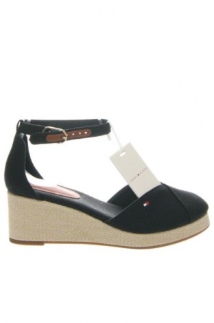 Sandały Tommy Hilfiger, Rozmiar 39, Kolor Czarny, Cena 452,99 zł