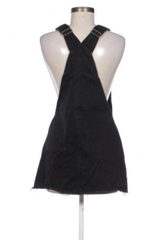 Latzkleid Sinsay, Größe S, Farbe Schwarz, Preis 3,73 €