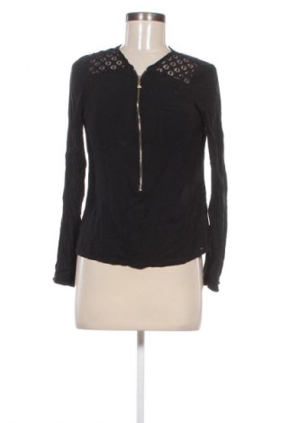 Γυναικεία μπλούζα Charlise, Μέγεθος S, Χρώμα Μαύρο, Τιμή 1,99 €