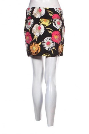 Sukně H&M, Velikost S, Barva Vícebarevné, Cena  49,00 Kč