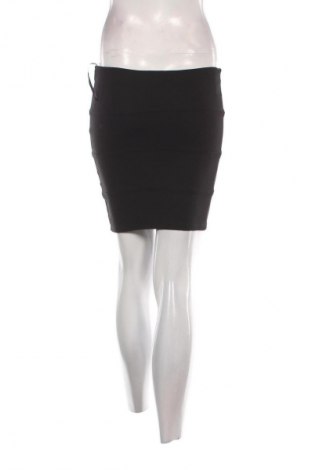 Spódnica Pull&Bear, Rozmiar S, Kolor Czarny, Cena 6,99 zł
