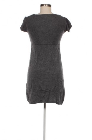 Šaty  Clockhouse, Velikost L, Barva Šedá, Cena  29,00 Kč