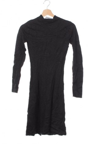 Šaty  H&M, Velikost XS, Barva Šedá, Cena  89,00 Kč