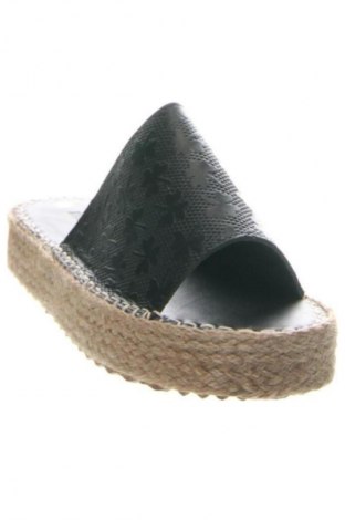 Γυναικείες παντόφλες RunnerBoss, Μέγεθος 37, Χρώμα Μαύρο, Τιμή 29,99 €