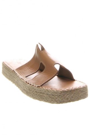 Γυναικείες παντόφλες RunnerBoss, Μέγεθος 40, Χρώμα Καφέ, Τιμή 26,99 €