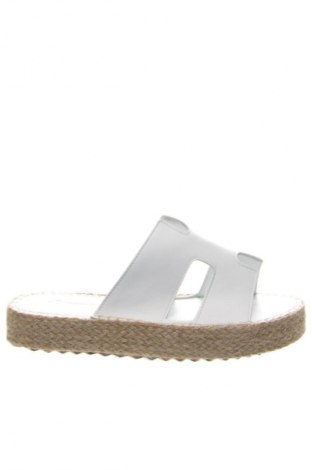 Γυναικείες παντόφλες RunnerBoss, Μέγεθος 39, Χρώμα Λευκό, Τιμή 21,99 €