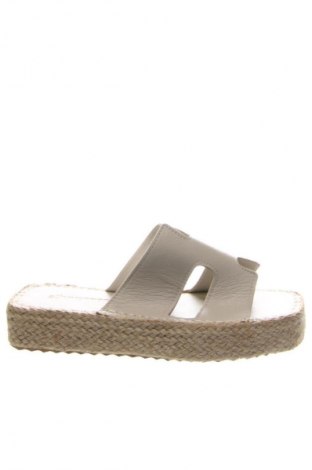 Γυναικείες παντόφλες RunnerBoss, Μέγεθος 38, Χρώμα  Μπέζ, Τιμή 18,99 €