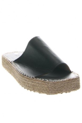 Γυναικείες παντόφλες RunnerBoss, Μέγεθος 38, Χρώμα Μαύρο, Τιμή 22,99 €