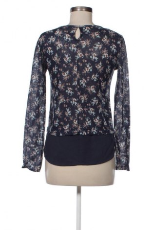 Damen Shirt Bershka, Größe M, Farbe Mehrfarbig, Preis 1,99 €