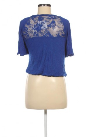 Bluzka damska Bershka, Rozmiar M, Kolor Niebieski, Cena 27,40 zł