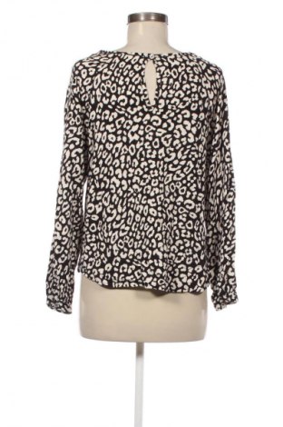 Damen Shirt Heart Kiss, Größe S, Farbe Mehrfarbig, Preis 1,99 €