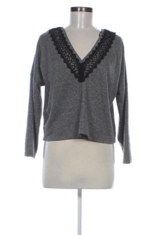 Γυναικεία μπλούζα ONLY, Μέγεθος M, Χρώμα Γκρί, Τιμή 1,99 €