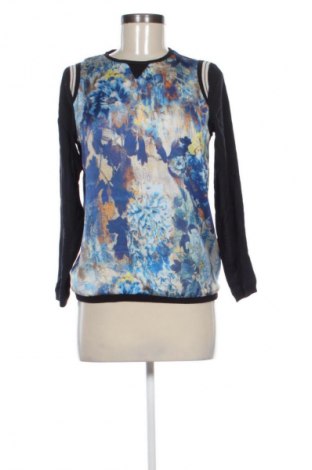 Damen Shirt Pull&Bear, Größe S, Farbe Mehrfarbig, Preis 1,99 €