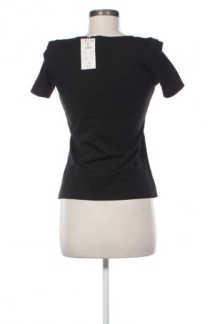 Γυναικεία μπλούζα Reserved, Μέγεθος M, Χρώμα Μαύρο, Τιμή 4,99 €