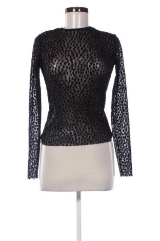 Damen Shirt Stradivarius, Größe S, Farbe Schwarz, Preis 8,12 €