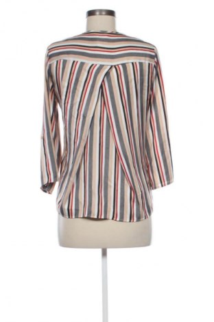 Damen Shirt Stradivarius, Größe S, Farbe Mehrfarbig, Preis 1,99 €