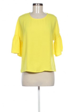 Damen Shirt Stradivarius, Größe S, Farbe Gelb, Preis 1,99 €