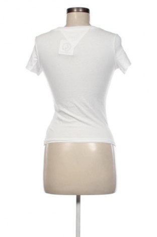 Дамска блуза Tommy Jeans, Размер S, Цвят Бял, Цена 31,69 €