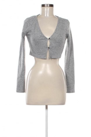 Damen Strickjacke Bershka, Größe M, Farbe Mehrfarbig, Preis 1,99 €