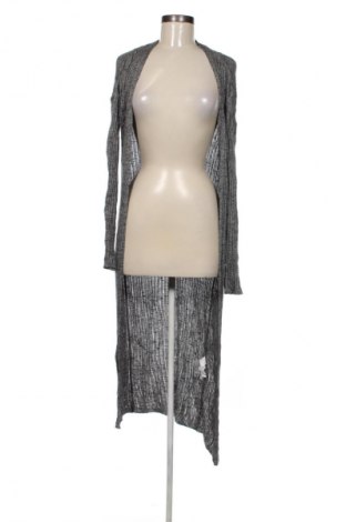 Damen Strickjacke Bershka, Größe S, Farbe Mehrfarbig, Preis 1,99 €