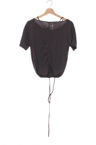 Damen T-Shirt ONLY Play, Größe XS, Farbe Grau, Preis 9,72 €