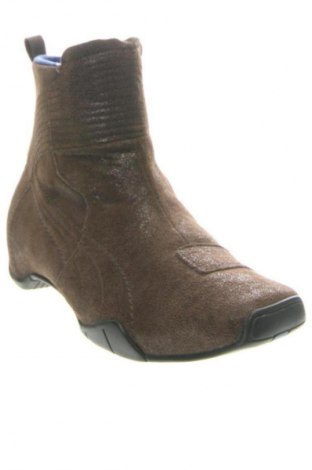 Botine de damă PUMA, Mărime 37, Culoare Maro, Preț 104,94 Lei