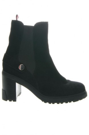 Дамски боти Tommy Hilfiger, Размер 40, Цвят Черен, Цена 48,57 €
