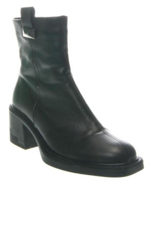 Дамски боти Unbranded, Размер 39, Цвят Черен, Цена 52,66 €