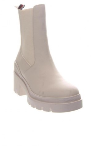 Дамски ботуши Tommy Hilfiger, Размер 40, Цвят Бежов, Цена 52,66 €