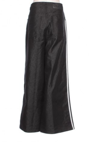 Γυναικείο Τζίν Adidas Originals, Μέγεθος L, Χρώμα Πολύχρωμο, Τιμή 82,99 €