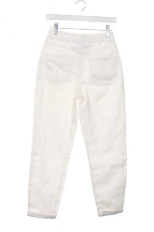 Damskie jeansy Bershka, Rozmiar XS, Kolor Biały, Cena 50,99 zł