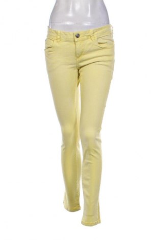 Damskie jeansy Edc By Esprit, Rozmiar XL, Kolor Żółty, Cena 26,99 zł