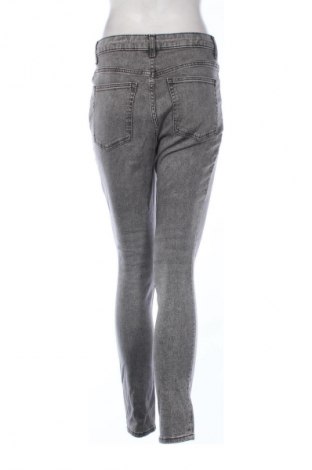 Dámské džíny  H&M, Velikost M, Barva Šedá, Cena  145,00 Kč