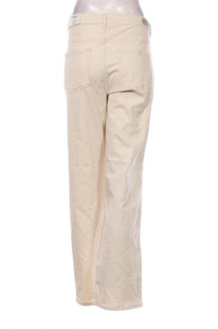 Дамски дънки ONLY, Размер XXL, Цвят Екрю, Цена 24,03 €