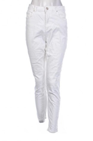 Dámské džíny  Pieces, Velikost M, Barva Bílá, Cena  249,00 Kč
