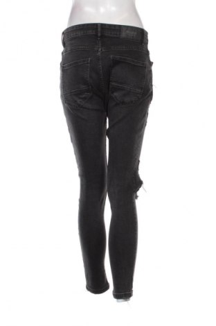 Damen Jeans Pull&Bear, Größe M, Farbe Mehrfarbig, Preis 4,99 €