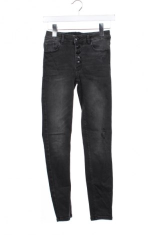 Γυναικείο Τζίν Sinsay, Μέγεθος XS, Χρώμα Μαύρο, Τιμή 2,99 €