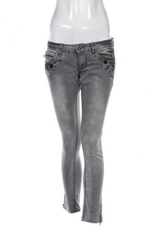 Damen Jeans Terranova, Größe L, Farbe Mehrfarbig, Preis 4,99 €